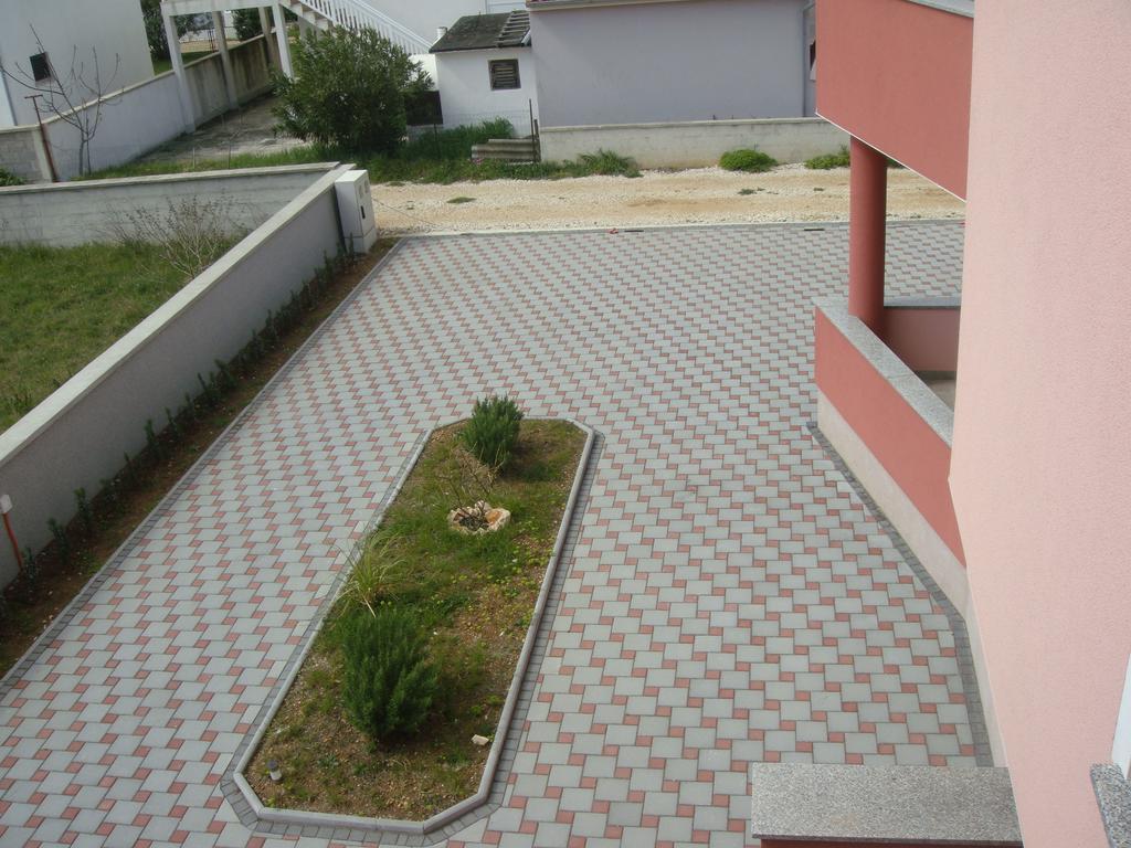 פריבלאקה Apartments Vladimir מראה חיצוני תמונה