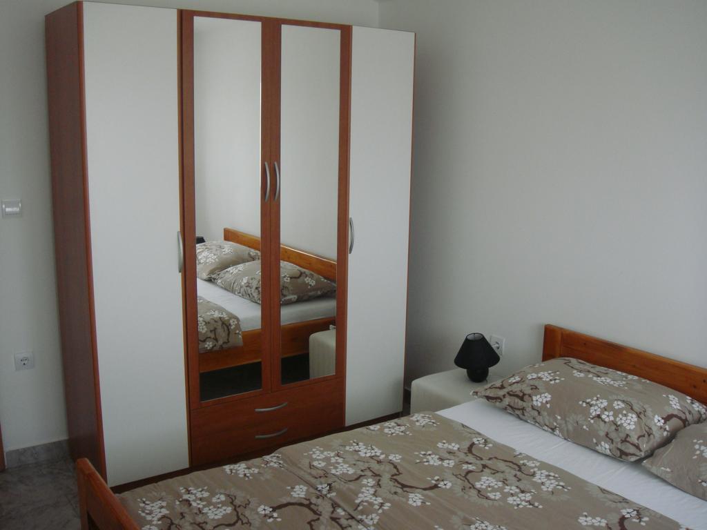 פריבלאקה Apartments Vladimir מראה חיצוני תמונה