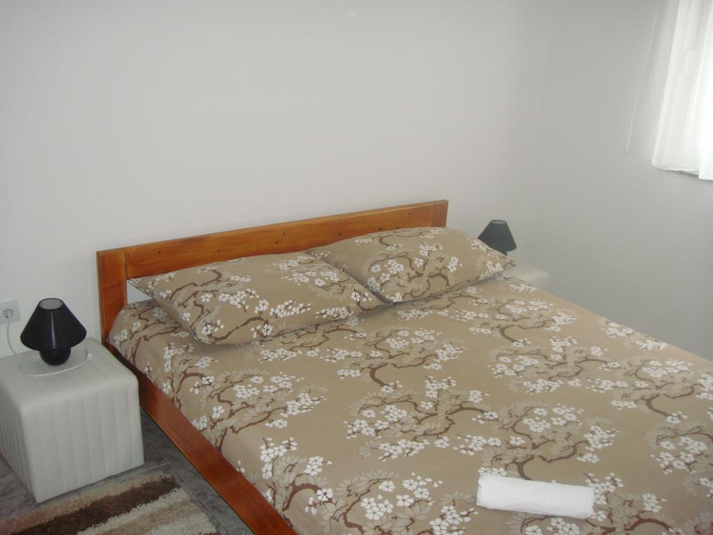 פריבלאקה Apartments Vladimir מראה חיצוני תמונה