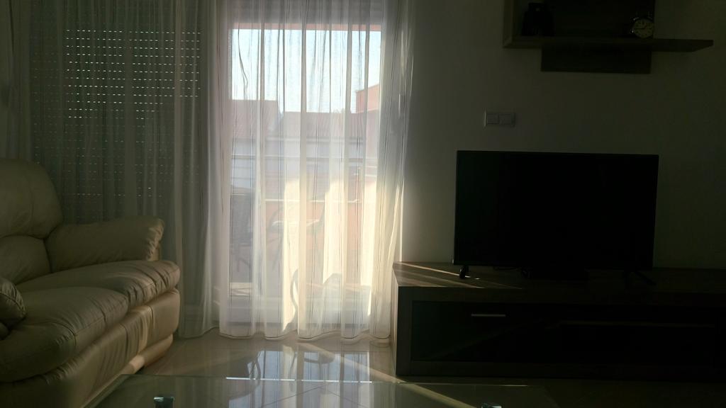 פריבלאקה Apartments Vladimir מראה חיצוני תמונה