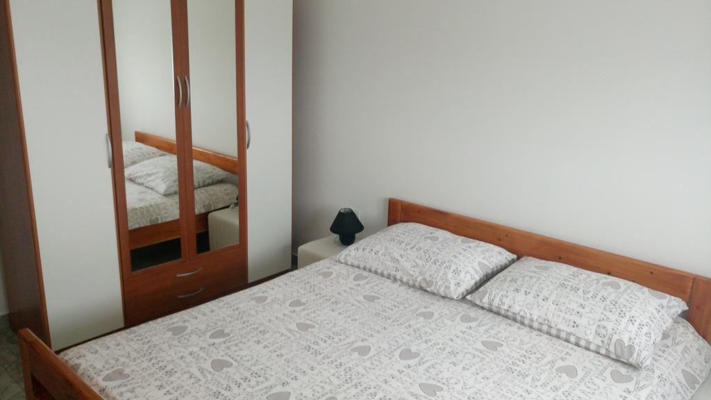 פריבלאקה Apartments Vladimir מראה חיצוני תמונה