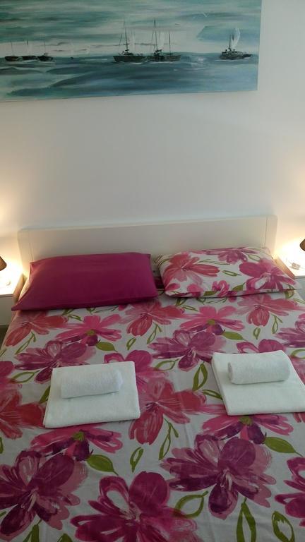 פריבלאקה Apartments Vladimir מראה חיצוני תמונה